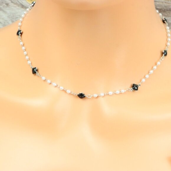 "Minimalist Necklace – Timeless, Elegant Jewelry for Her, MAR091747 - Picture 7 of 10